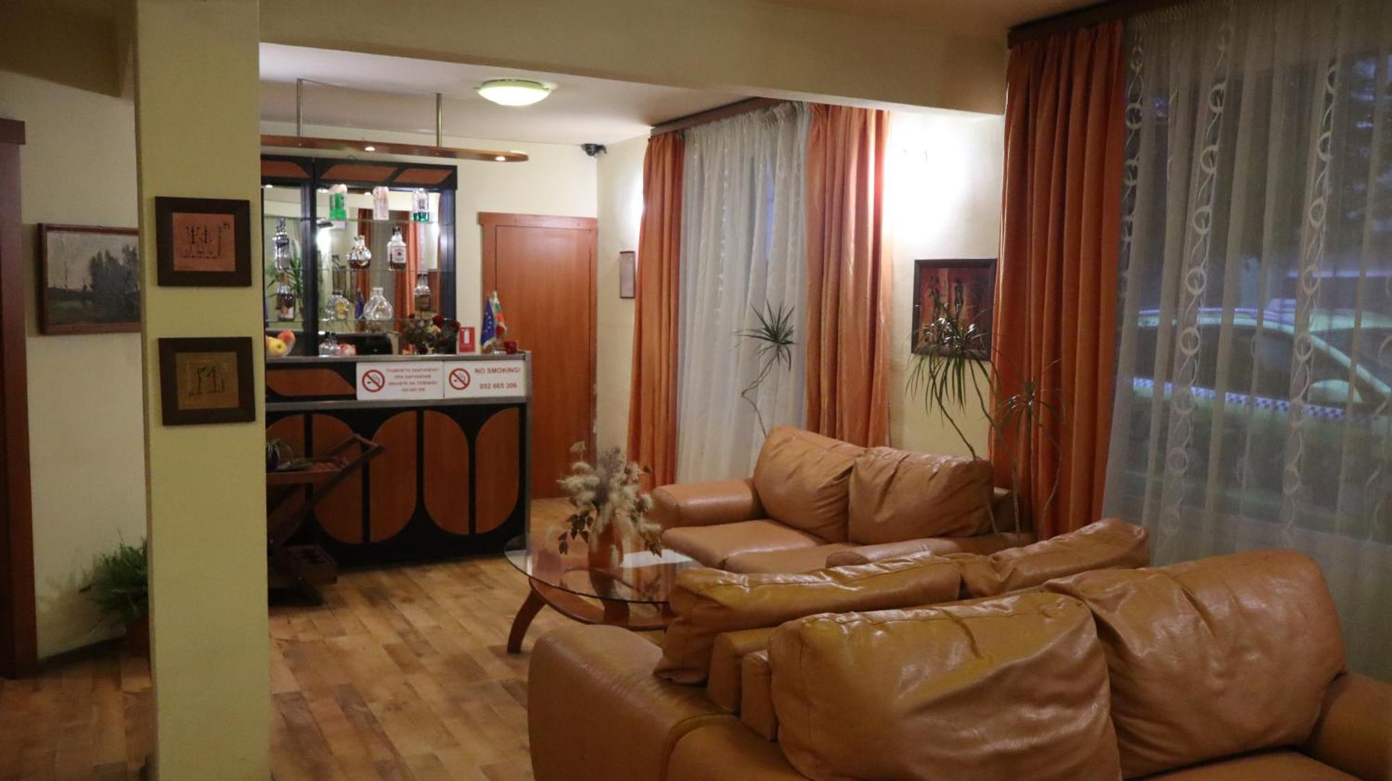 Hotel Palitra Warna Zewnętrze zdjęcie