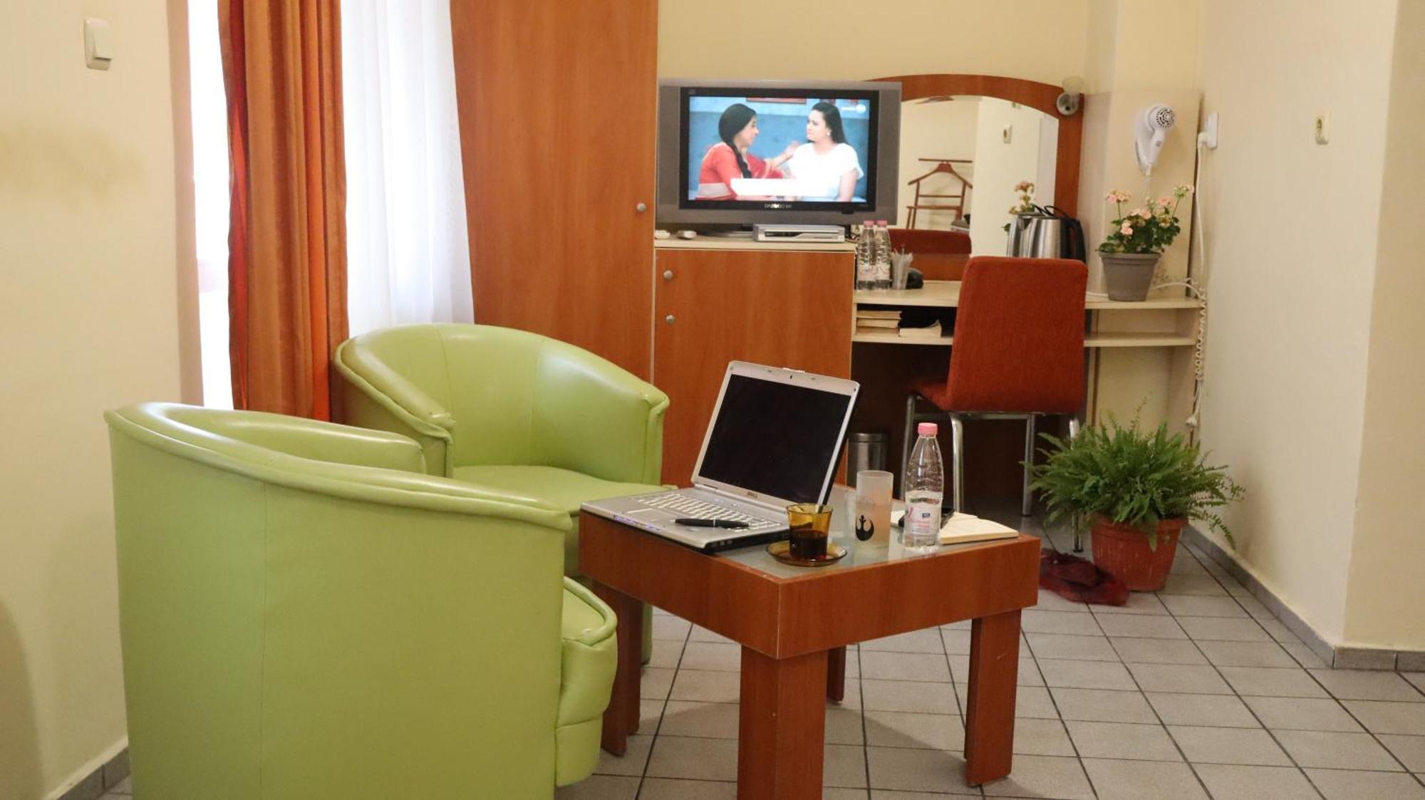 Hotel Palitra Warna Zewnętrze zdjęcie