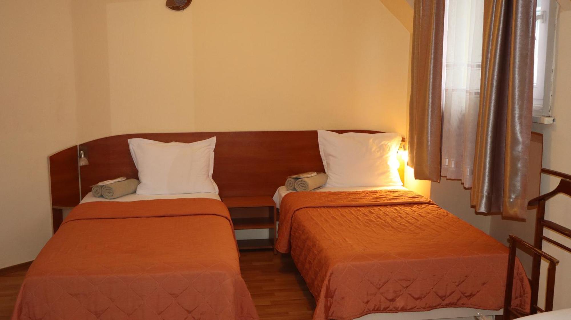 Hotel Palitra Warna Zewnętrze zdjęcie