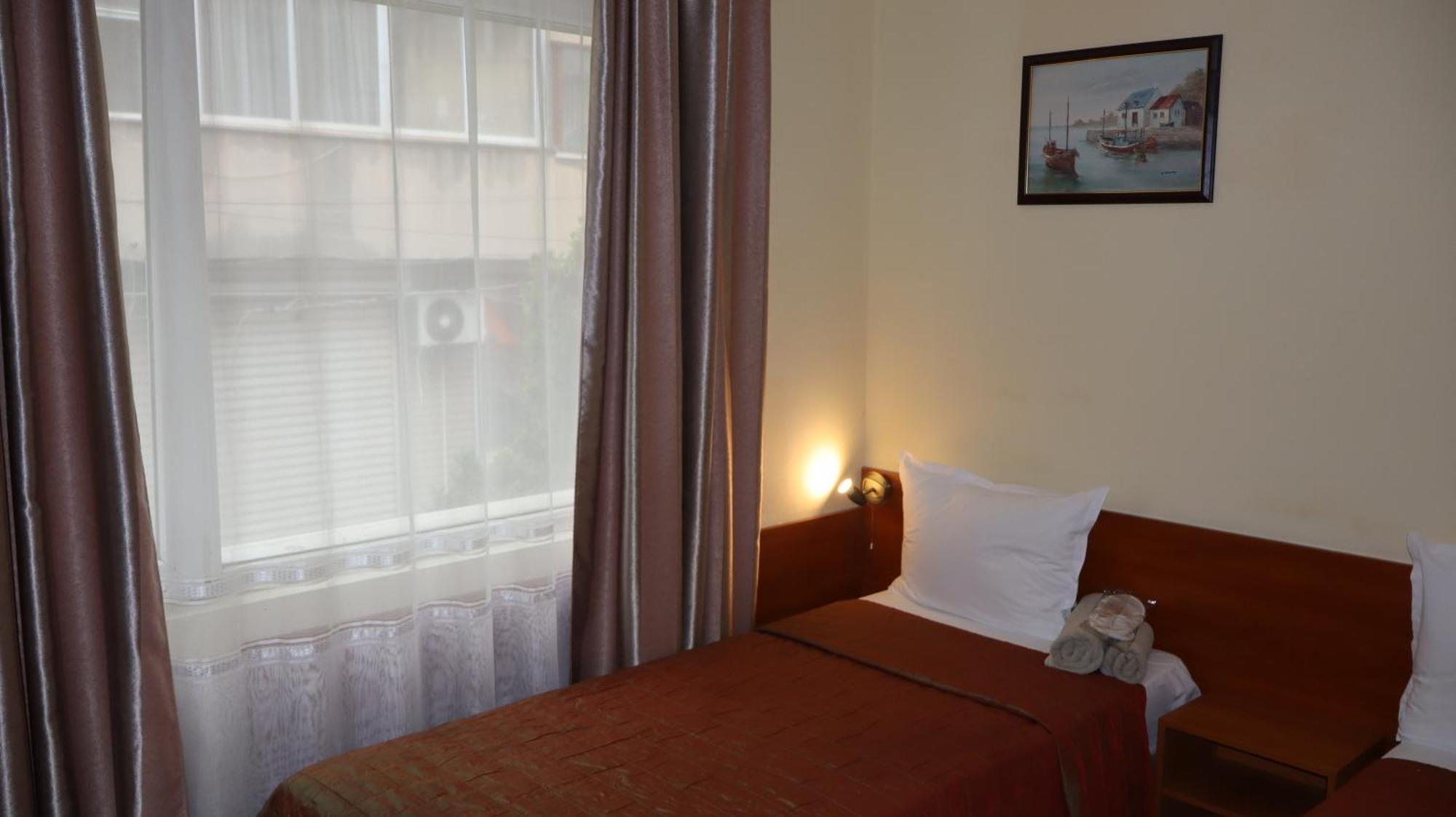 Hotel Palitra Warna Zewnętrze zdjęcie