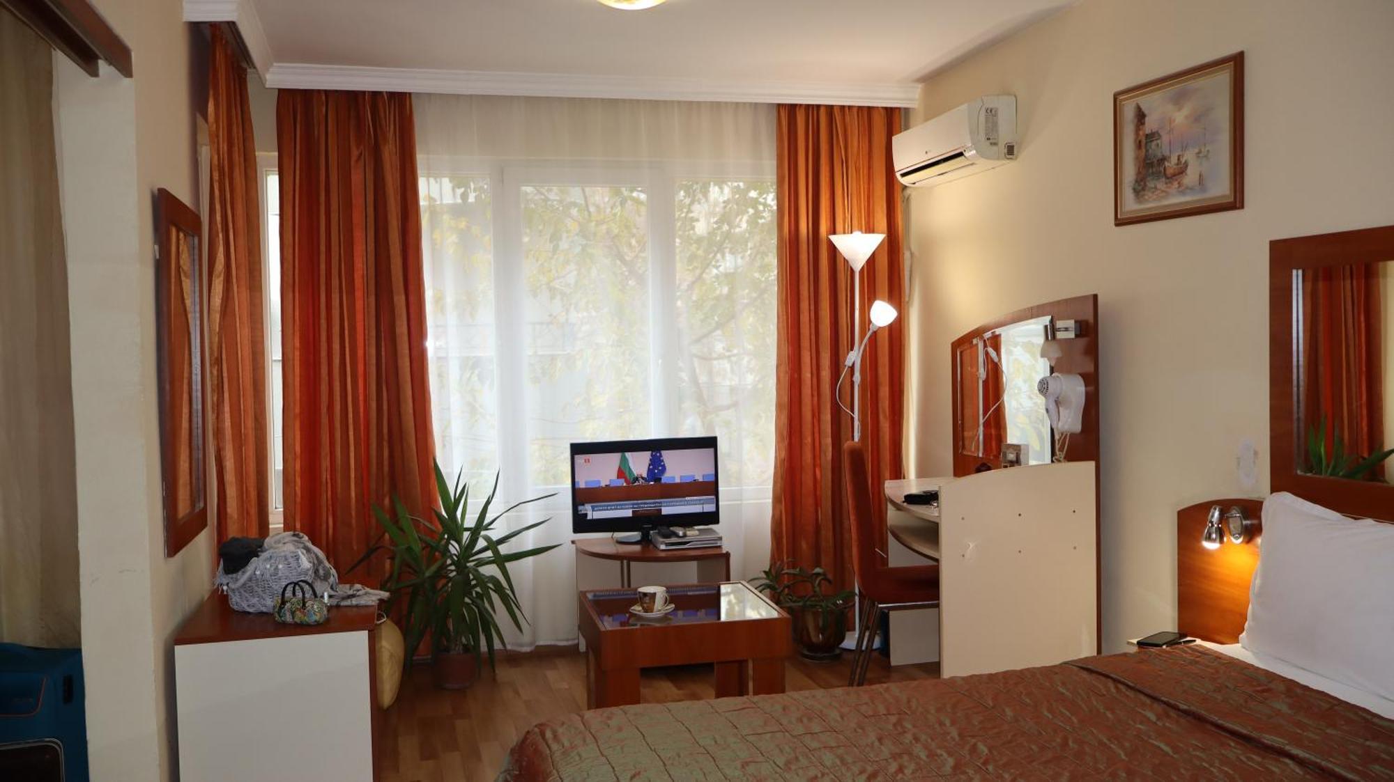 Hotel Palitra Warna Zewnętrze zdjęcie
