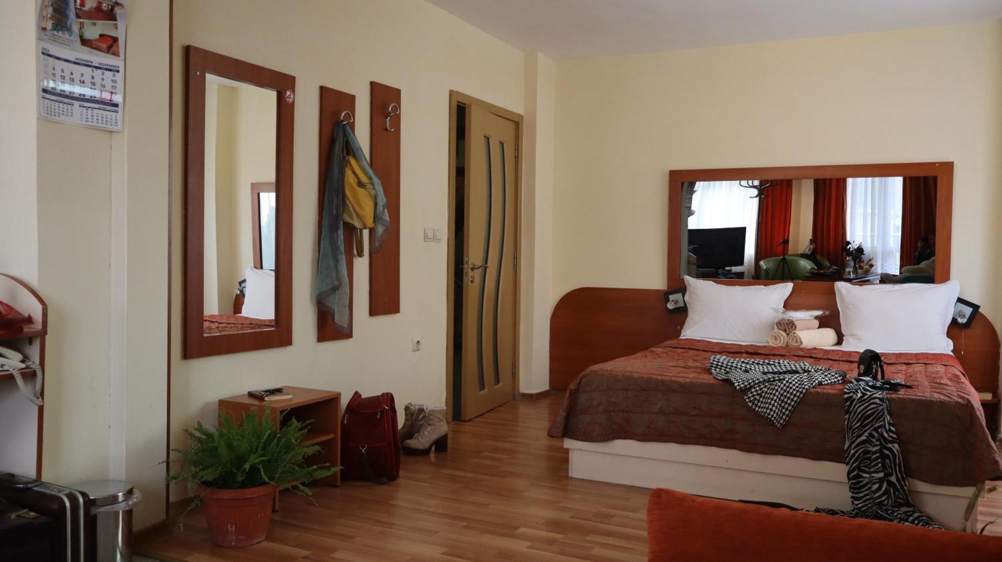 Hotel Palitra Warna Zewnętrze zdjęcie