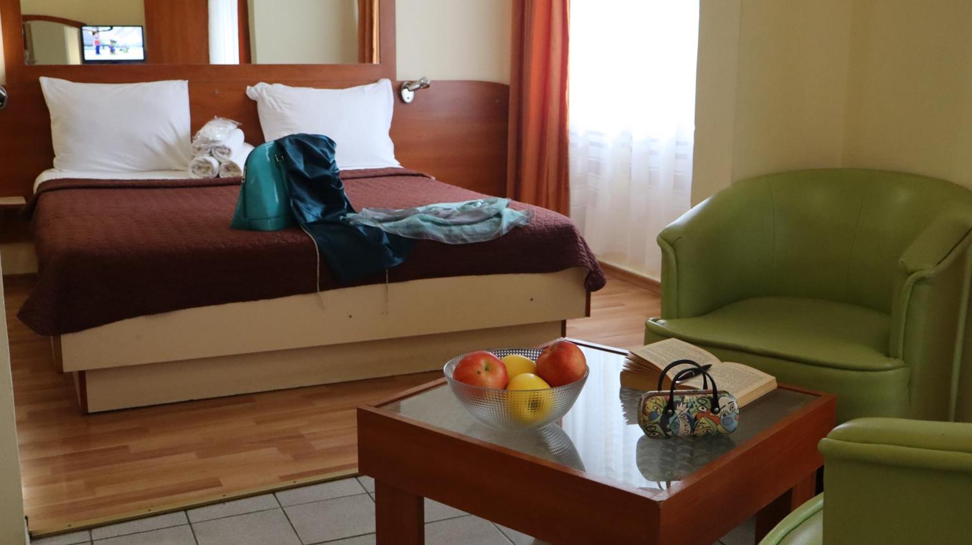 Hotel Palitra Warna Zewnętrze zdjęcie